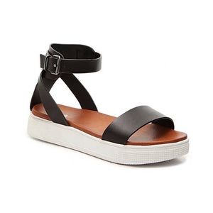 MIA platform sandal